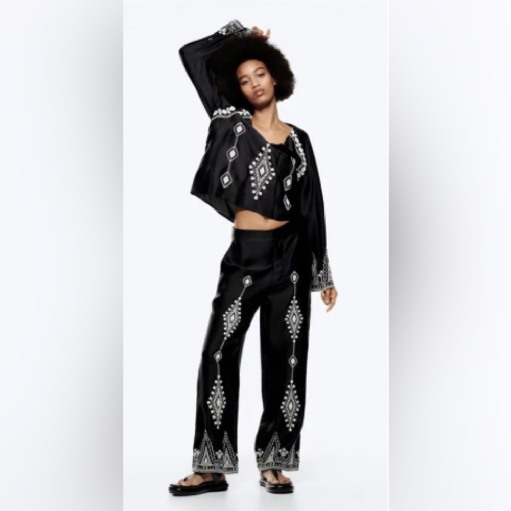 NWT Zara Embroidered Satin Flow Pants in Black and White - Picture 2 of 4